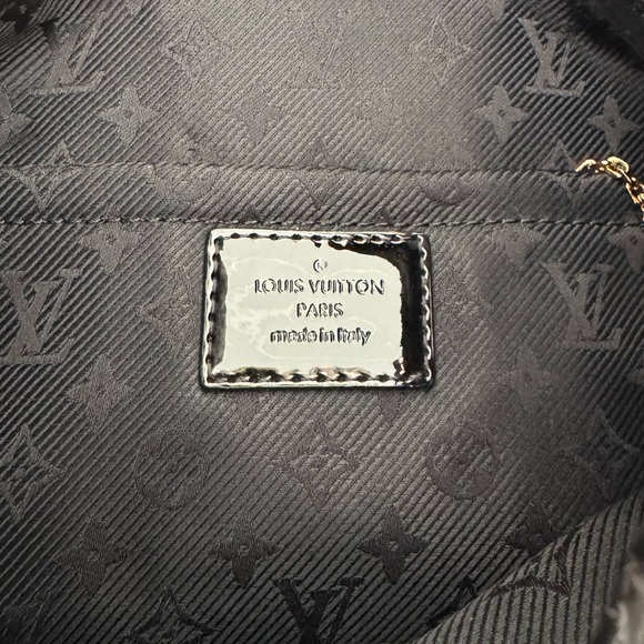 LOUIS VUITTON POCHETTE ALTAIR CUIR CLUTCH - Picture 7 of 11